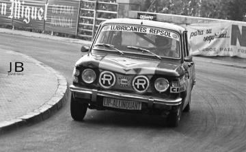 Celso Curiel (Renault 8 TS). Alcañiz 1975 (Foto: Jordi Brú)